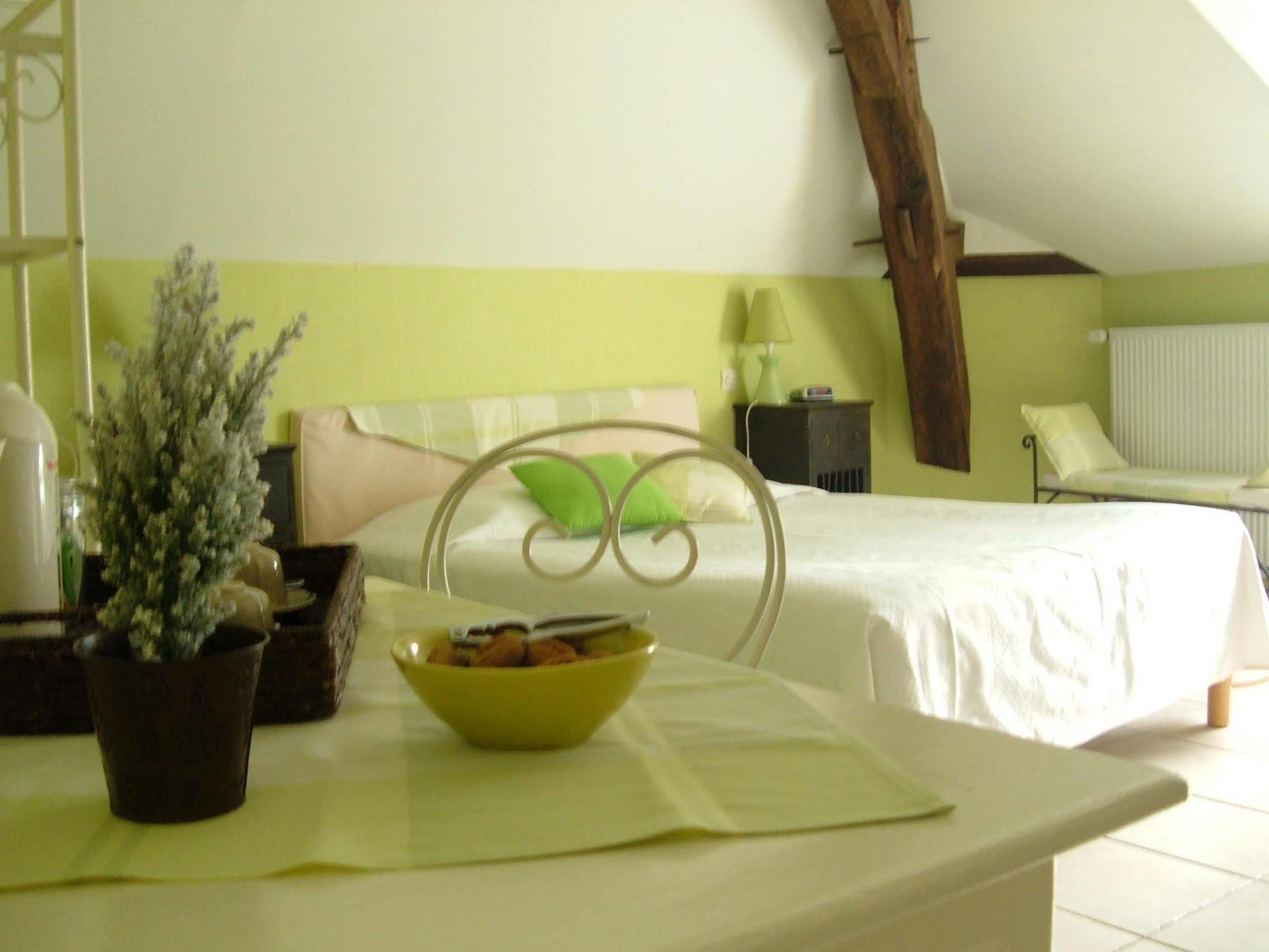 Hotel & Spa Chai De La Paleine 勒皮圣母院 外观 照片