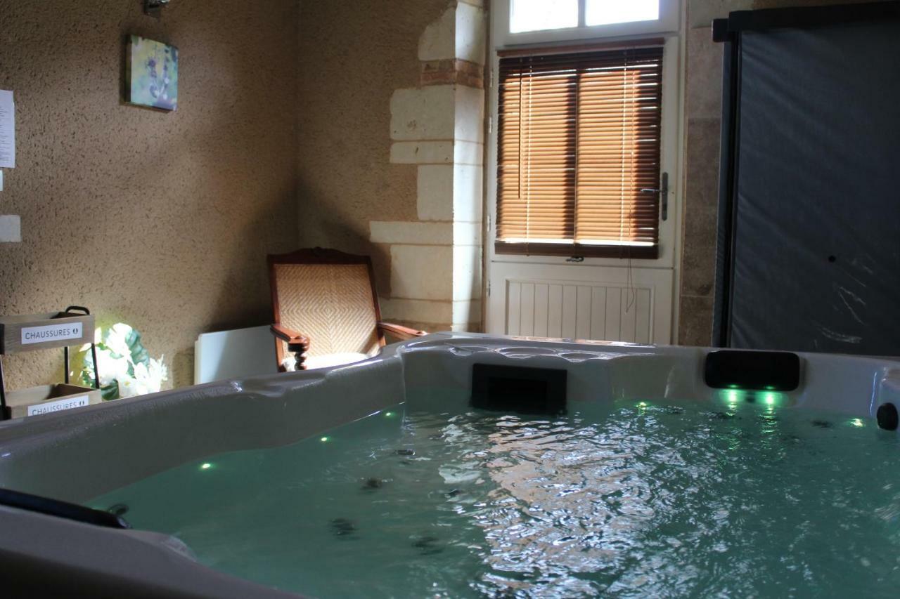 Hotel & Spa Chai De La Paleine 勒皮圣母院 外观 照片